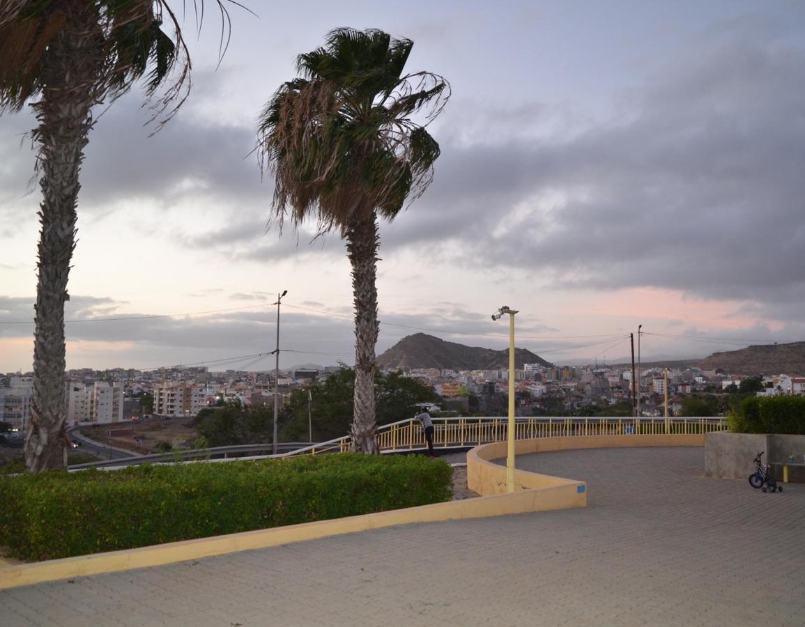 Delux Appartment Praia Esterno foto